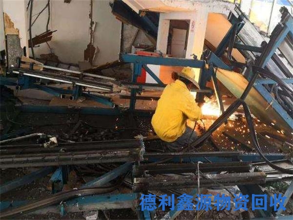 崇文化工设备回收